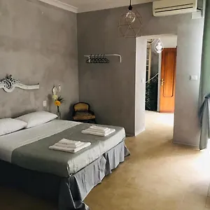https://markethousecatania.catania-hotels.net