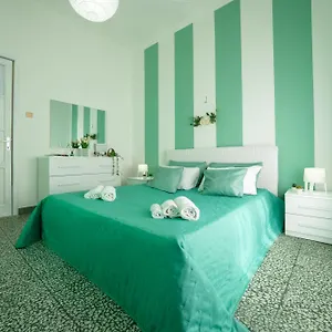 https://casa-sofia-catania.catania-hotels.net